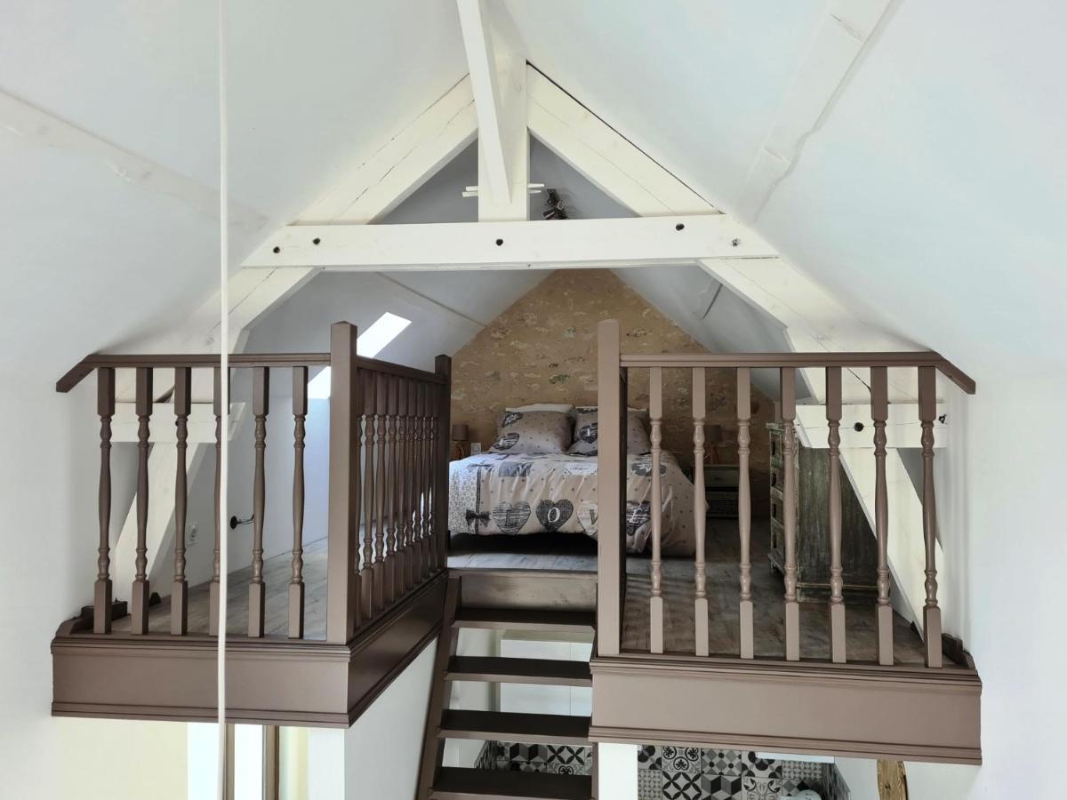 Le Petit Logis Villa Blere Bagian luar foto