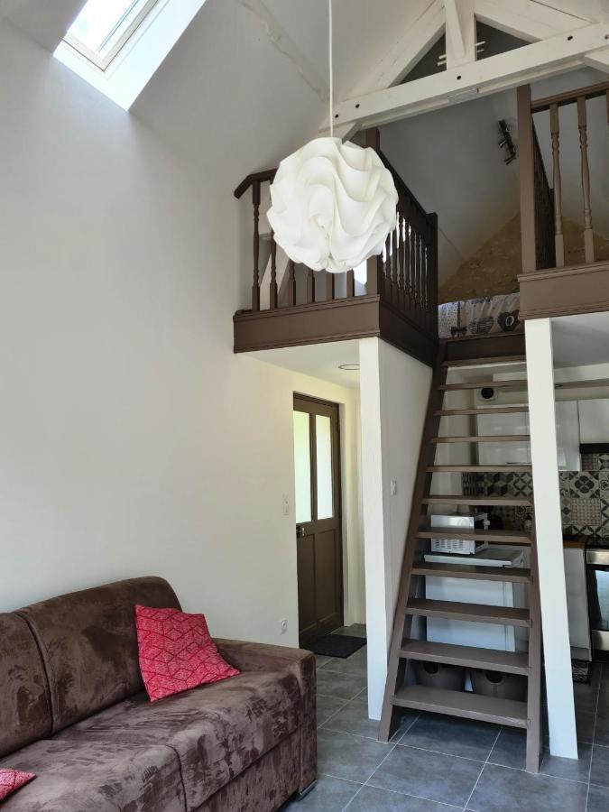 Le Petit Logis Villa Blere Bagian luar foto