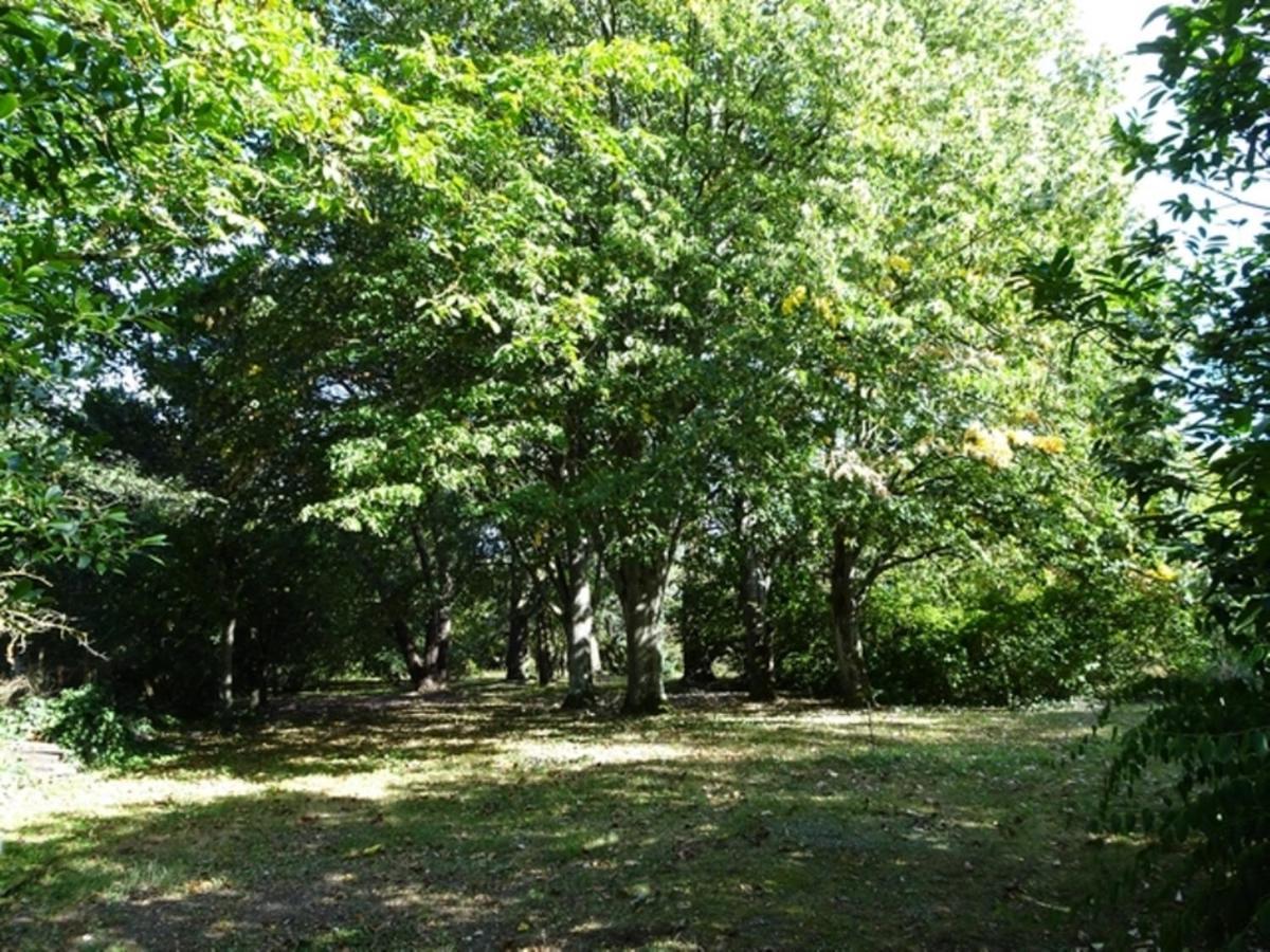 Le Petit Logis Villa Blere Bagian luar foto